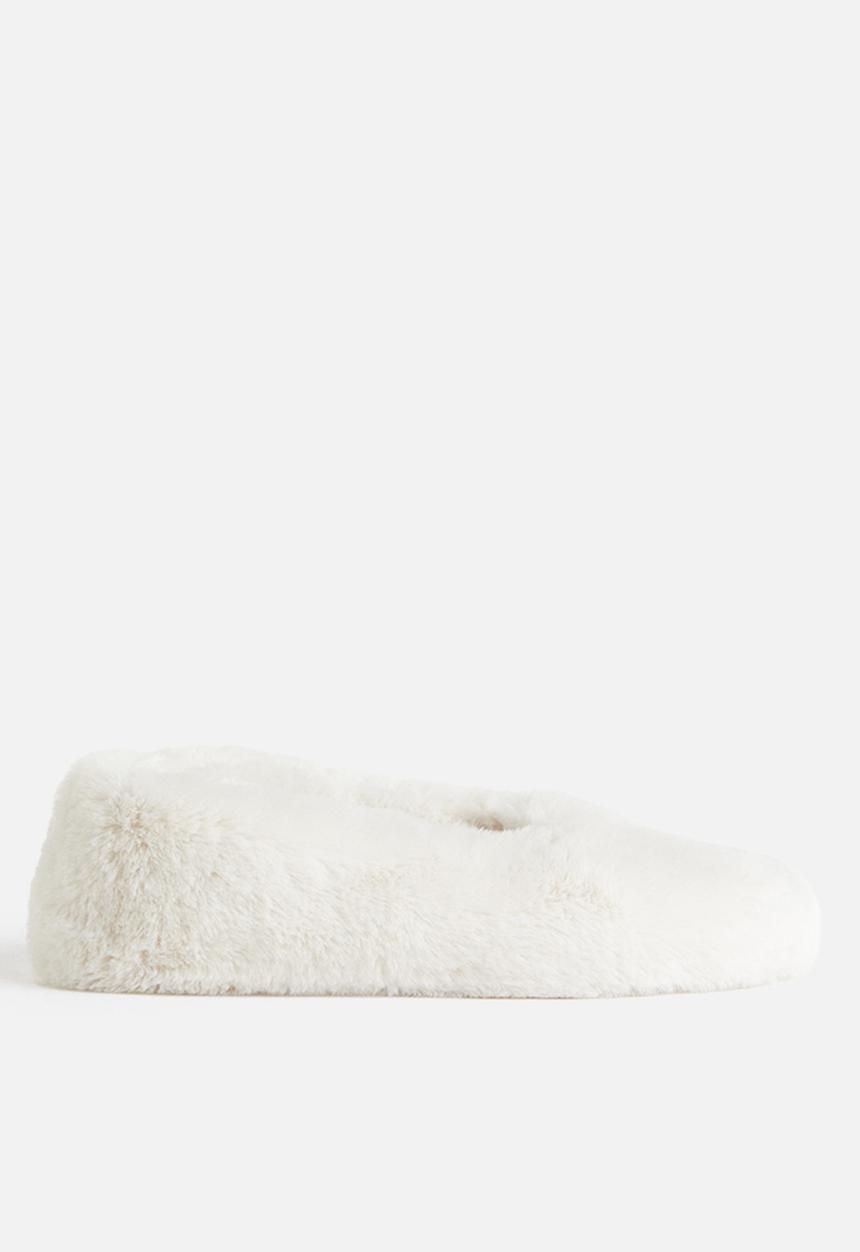 H&M - Soft indoor slippers - white