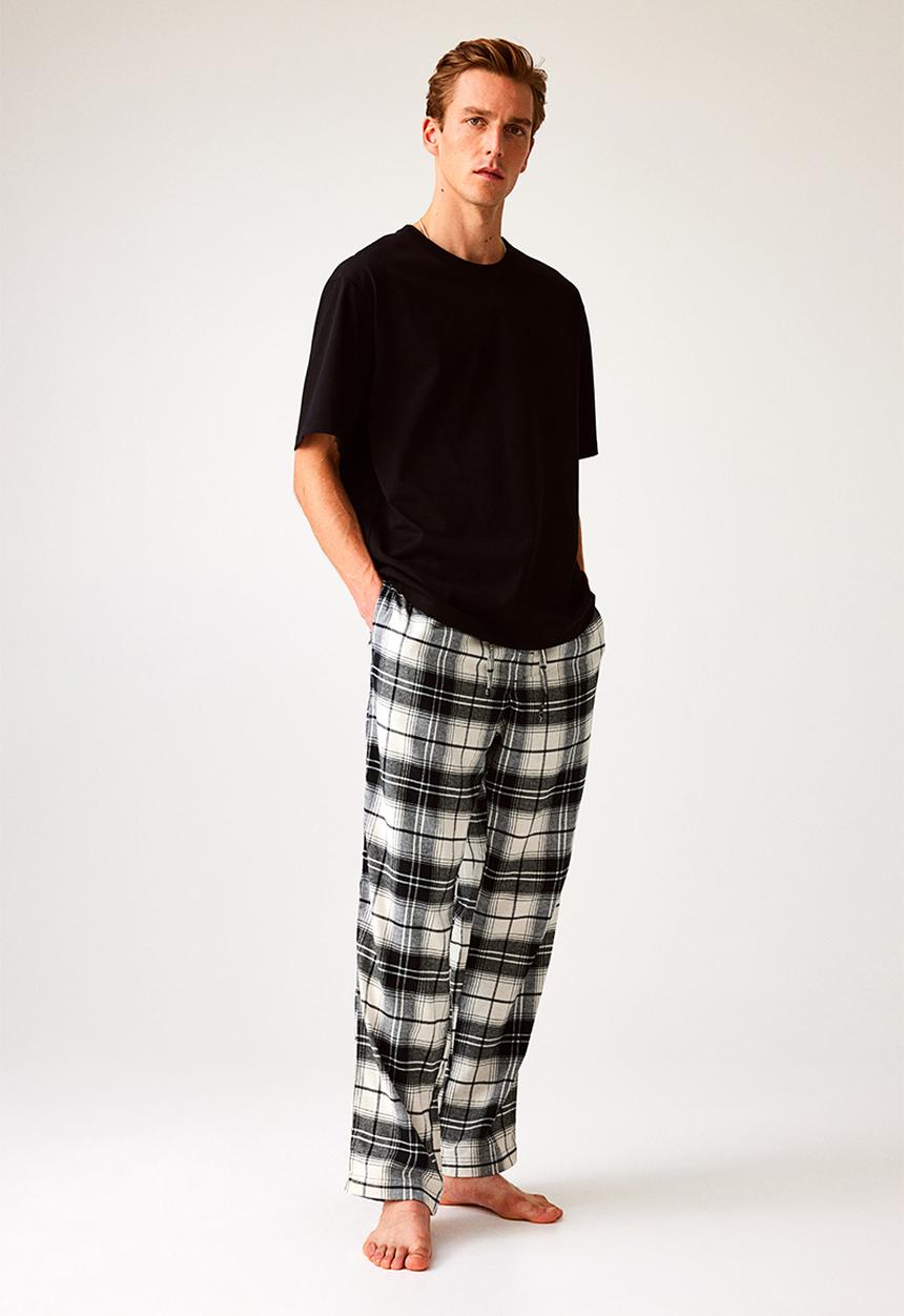 H&M - Relaxed fit pyjama bottoms - black & white checked