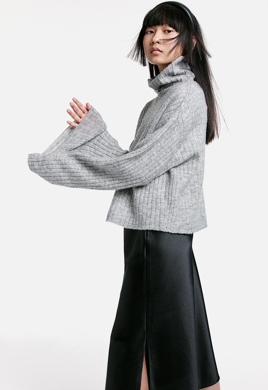 H&M - Satin skirt - black