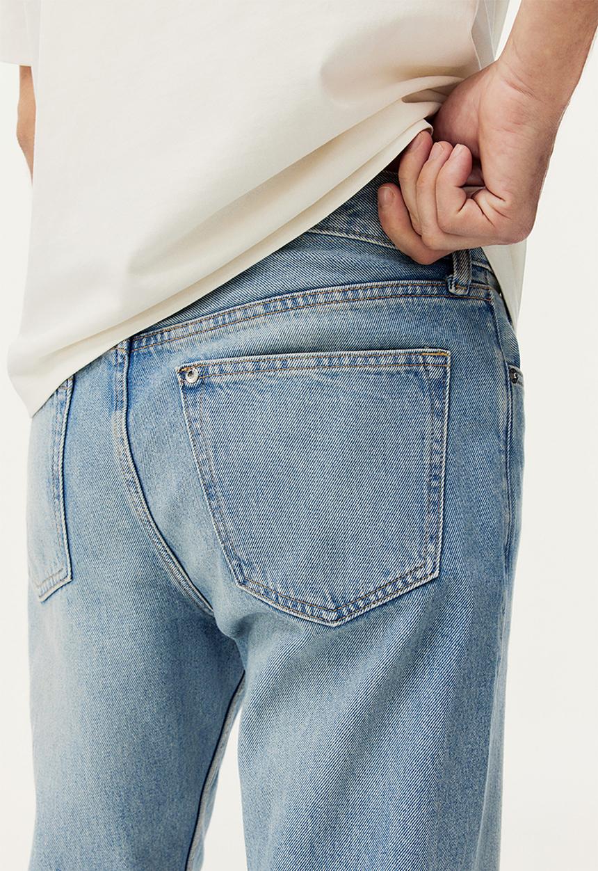 H&M - Straight regular jeans - light denim blue