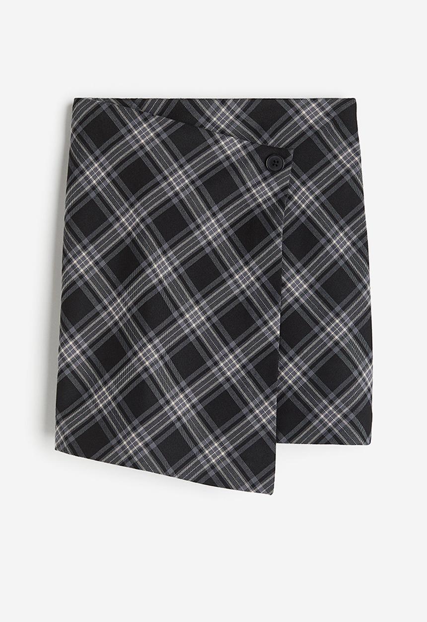 H&M - Wrap skirt - black & checked