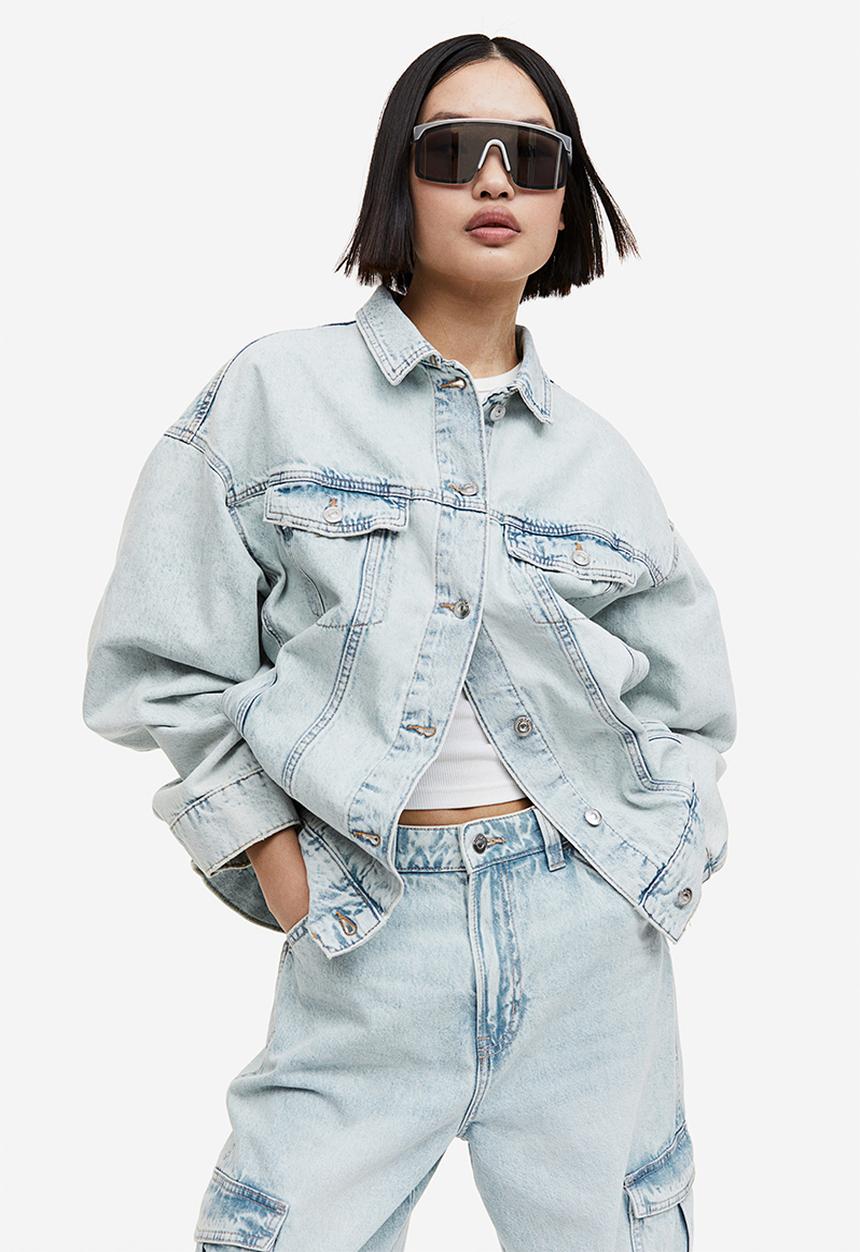 H&M - Oversized denim jacket - light denim blue 
