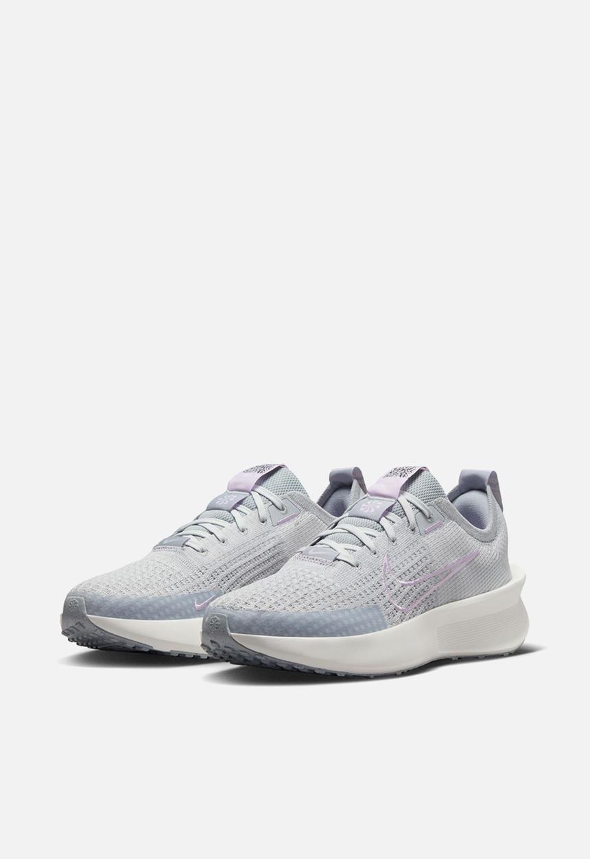 Nike - Nike Interact Run