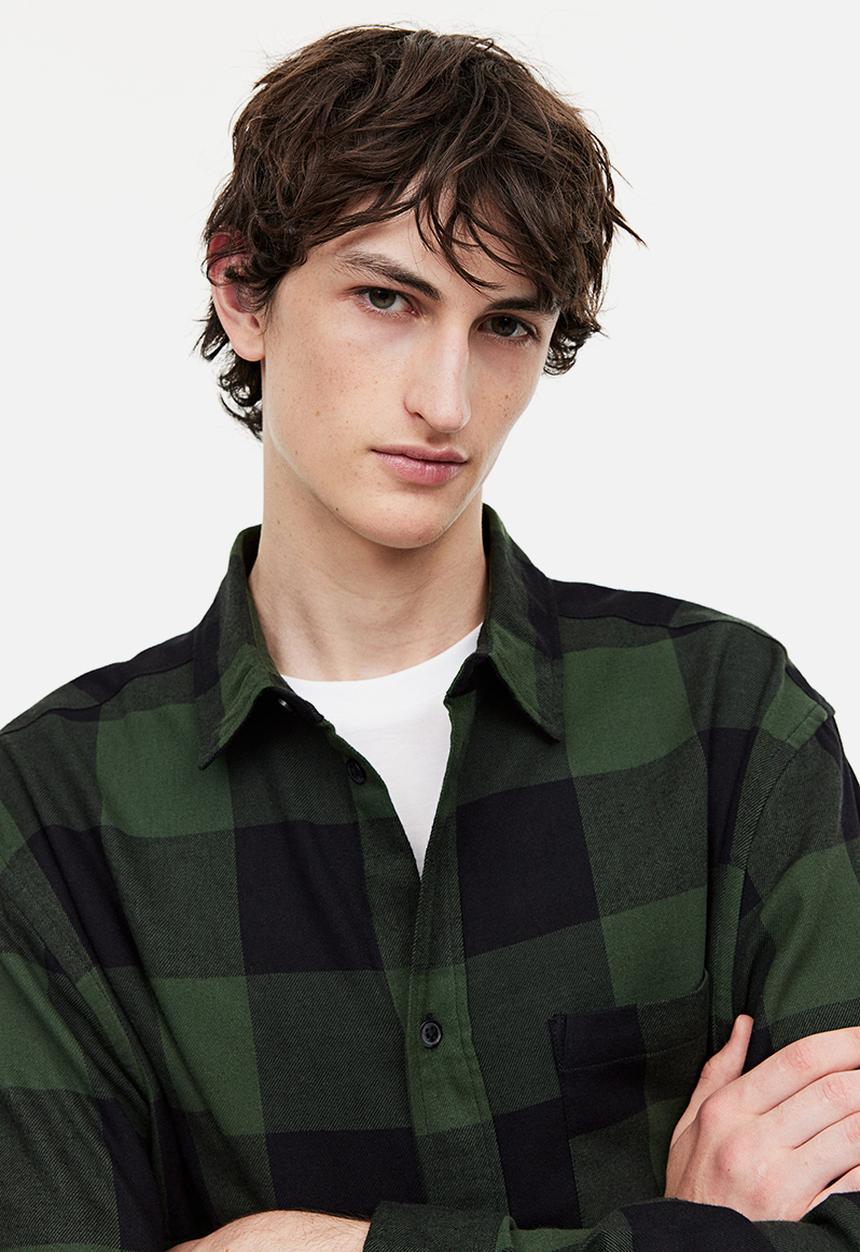 H&M - Relaxed fit flannel shirt - dark green/checked