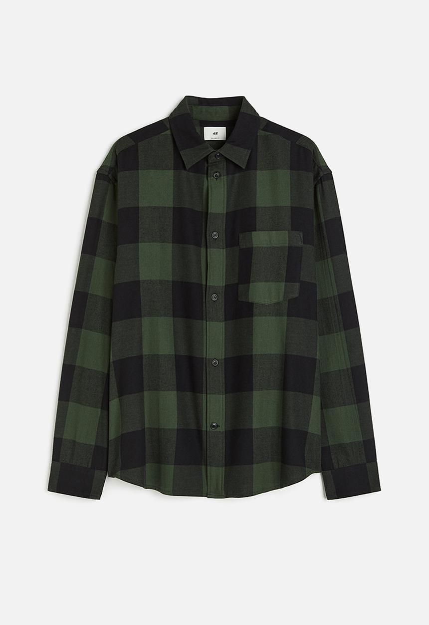 H&M - Relaxed fit flannel shirt - dark green/checked