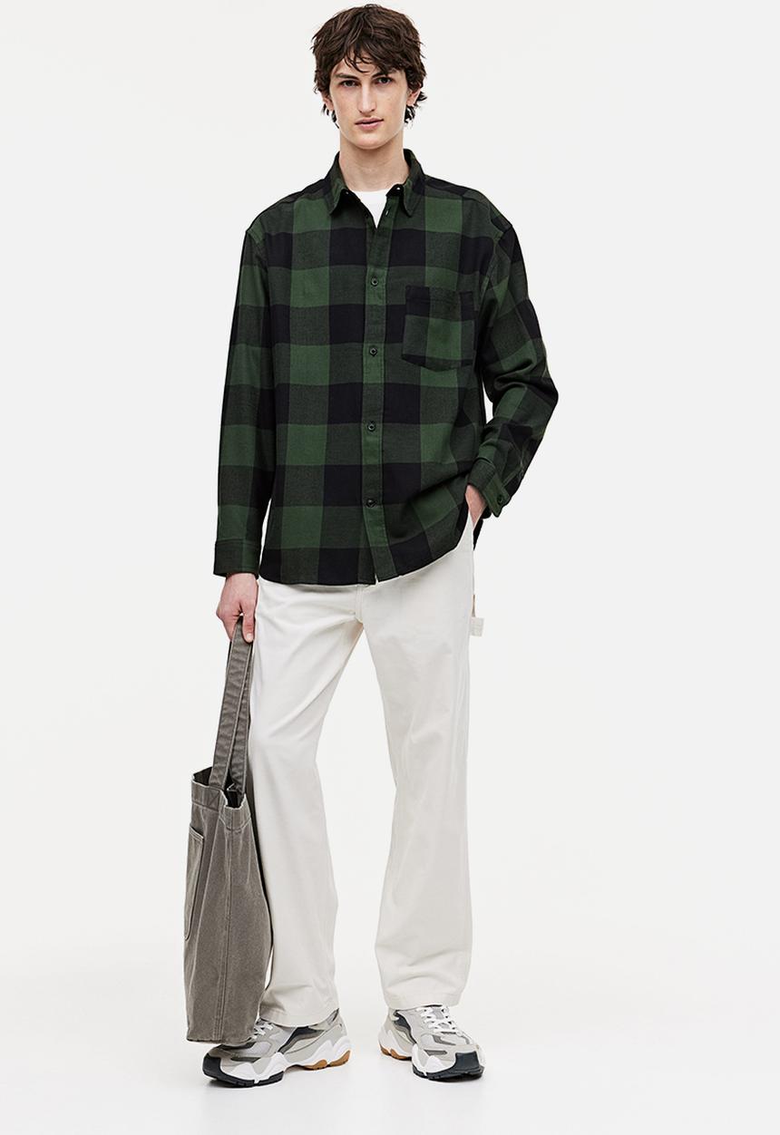 H&M - Relaxed fit flannel shirt - dark green/checked