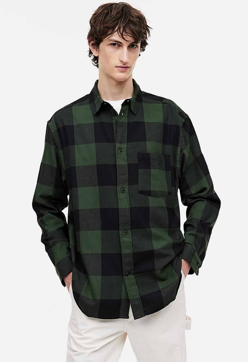 H&M - Relaxed fit flannel shirt - dark green/checked
