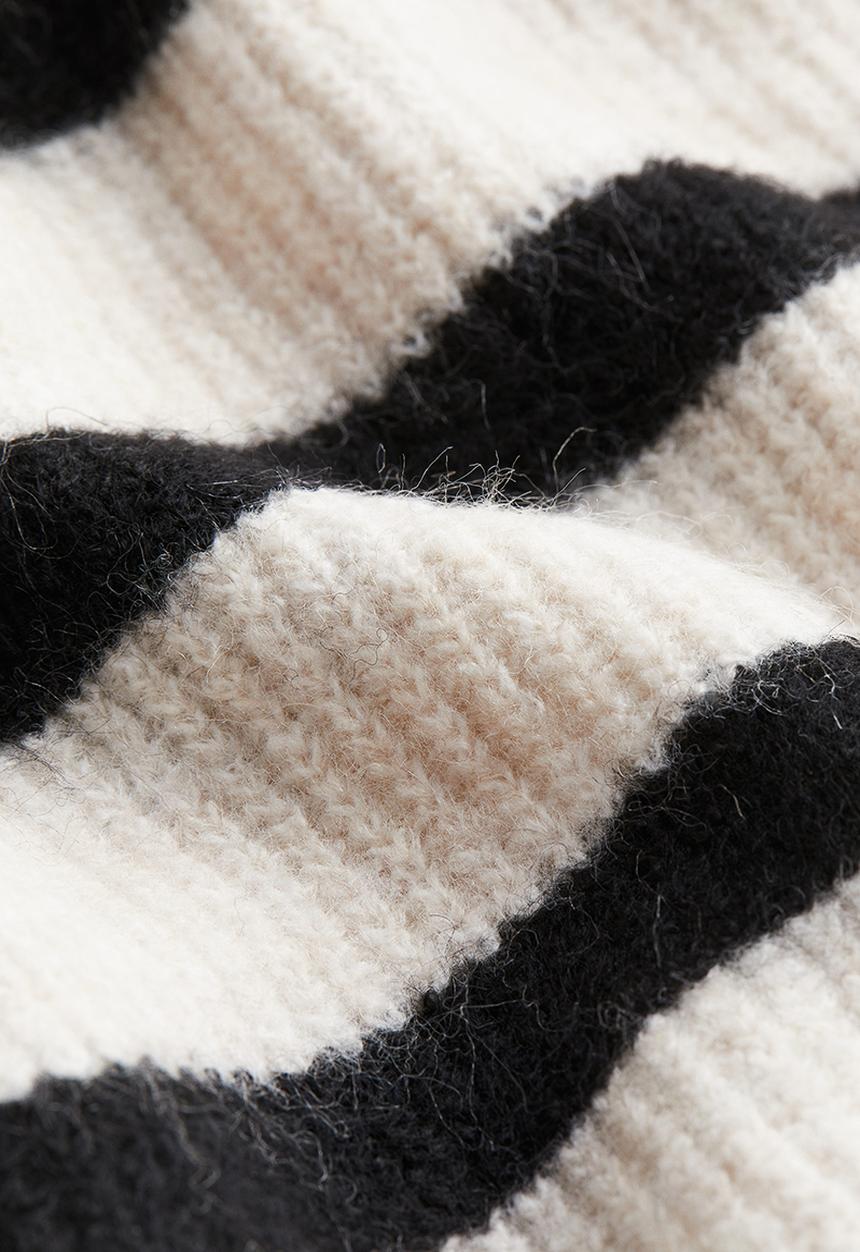 H&M - Knitted dress - cream/striped