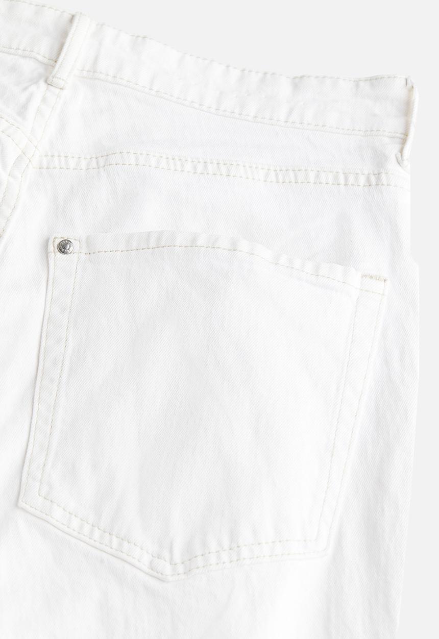 H&M - Curvy fit bootcut high jeans - white