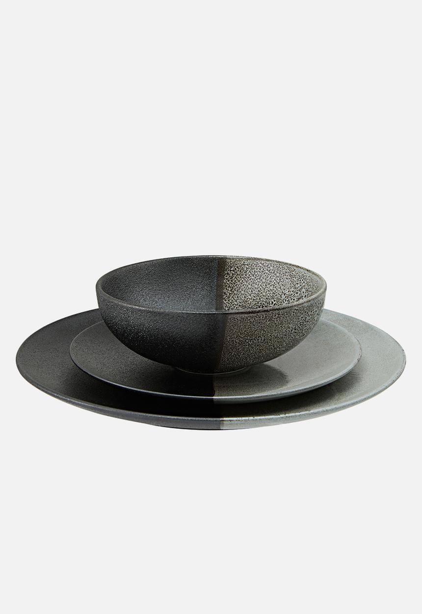 Maxwell & Williams - Umi Coupe 12 Piece Dinner Set - two toned