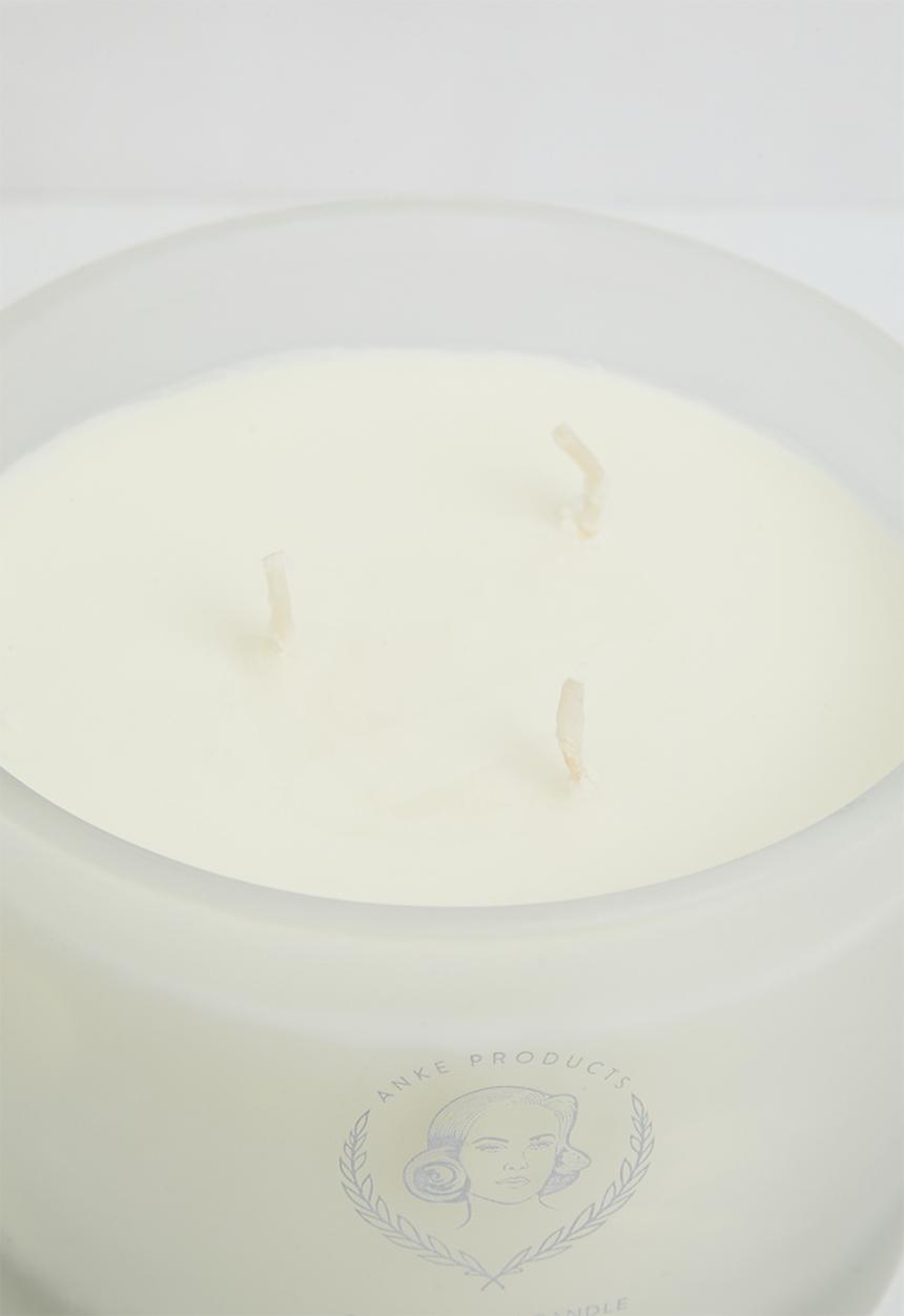 Anke Products - Le Vanille scented soy candle - 370g