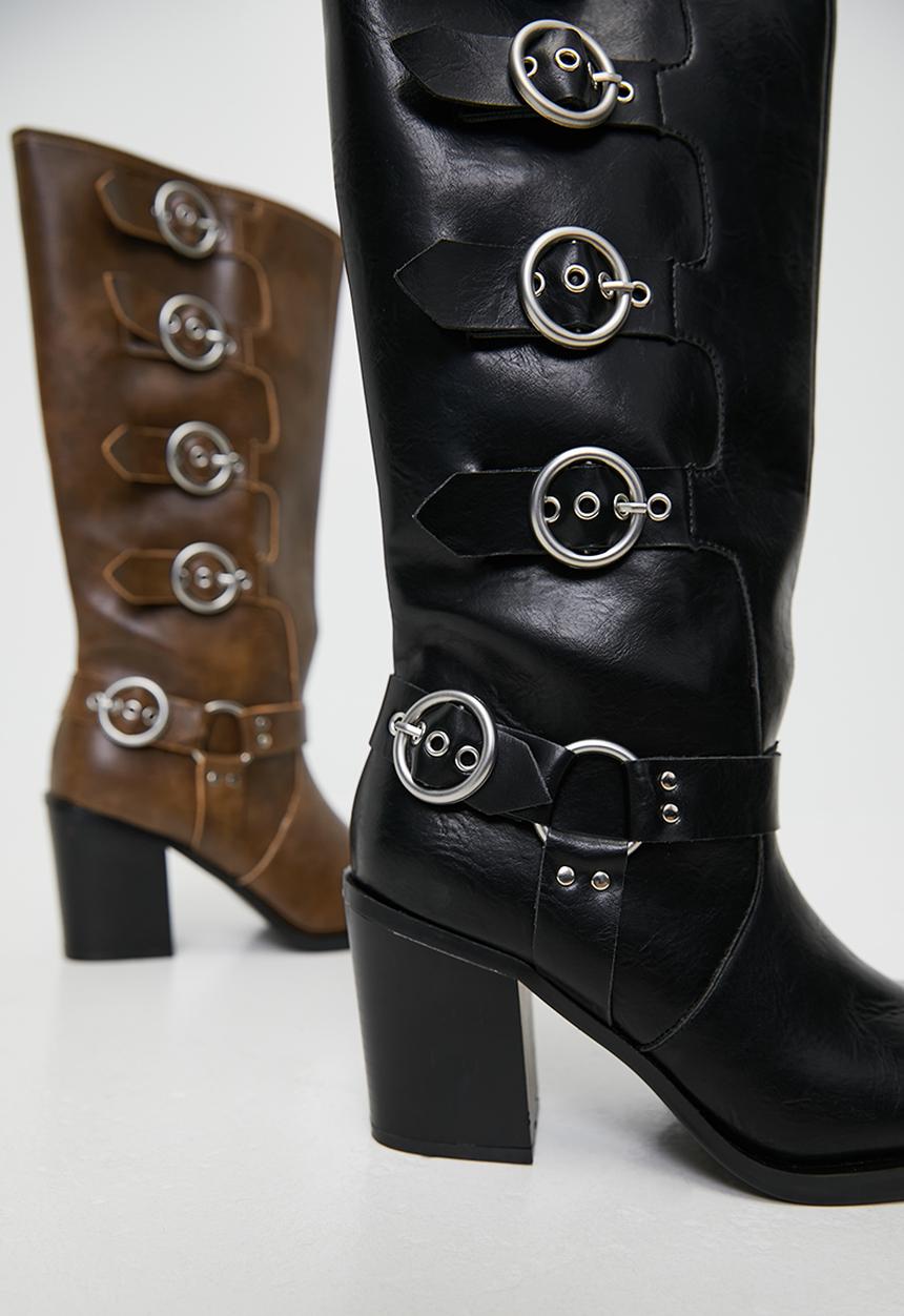 Public Desire - Fetish buckle detail boot - black