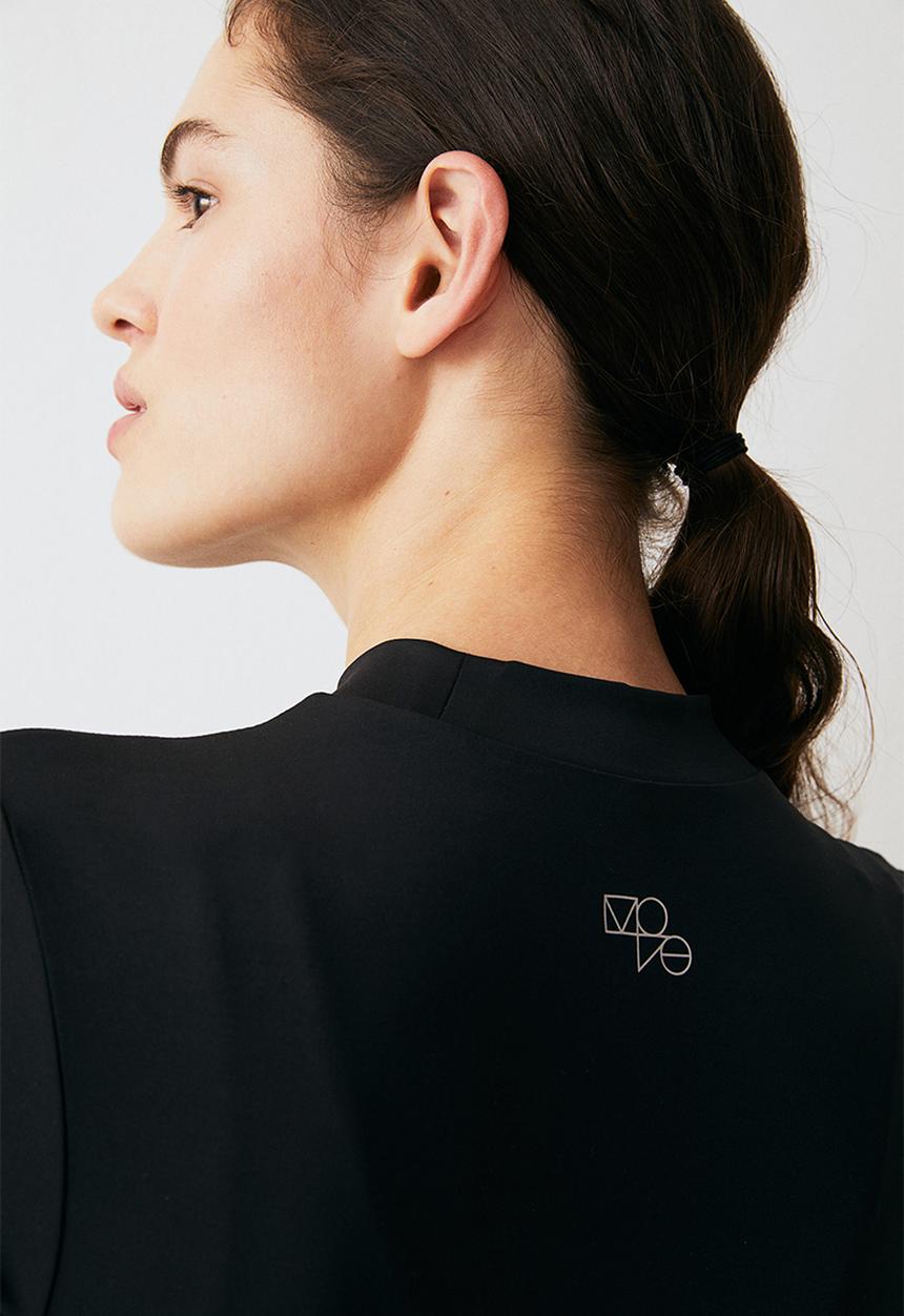 H&M - Softmove™ cropped sports top - black