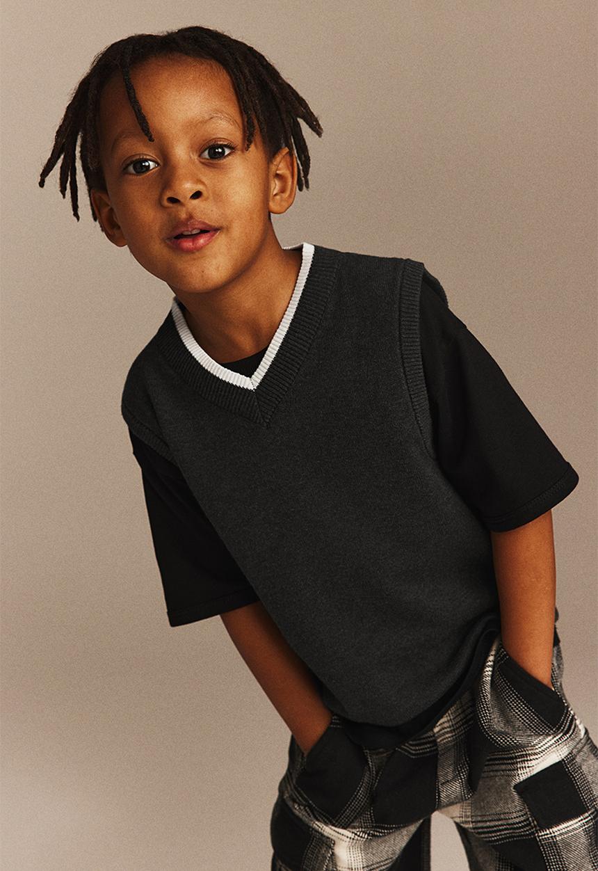 H&M - V-neck sweater vest - grey