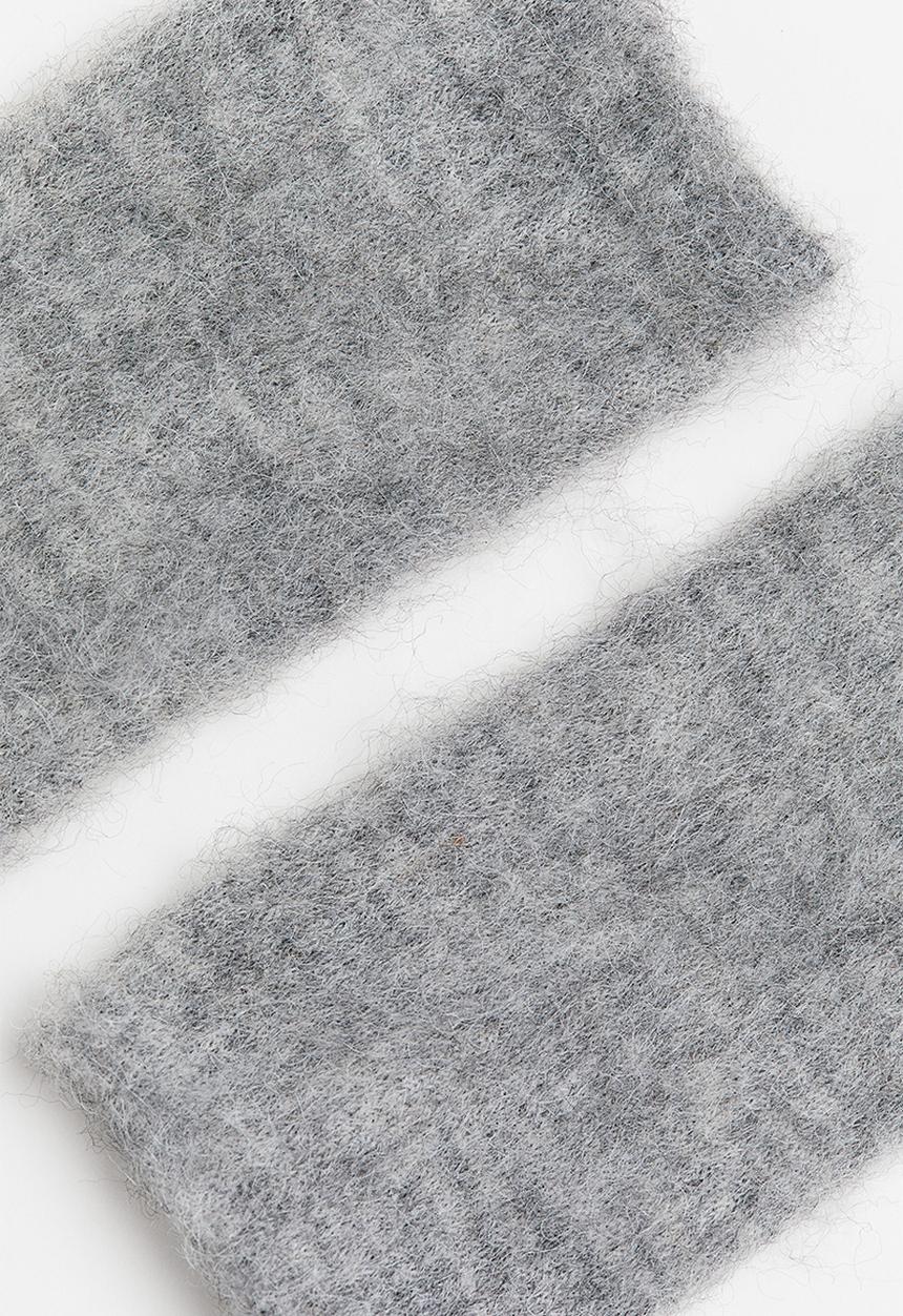 H&M - Fluffy socks - grey
