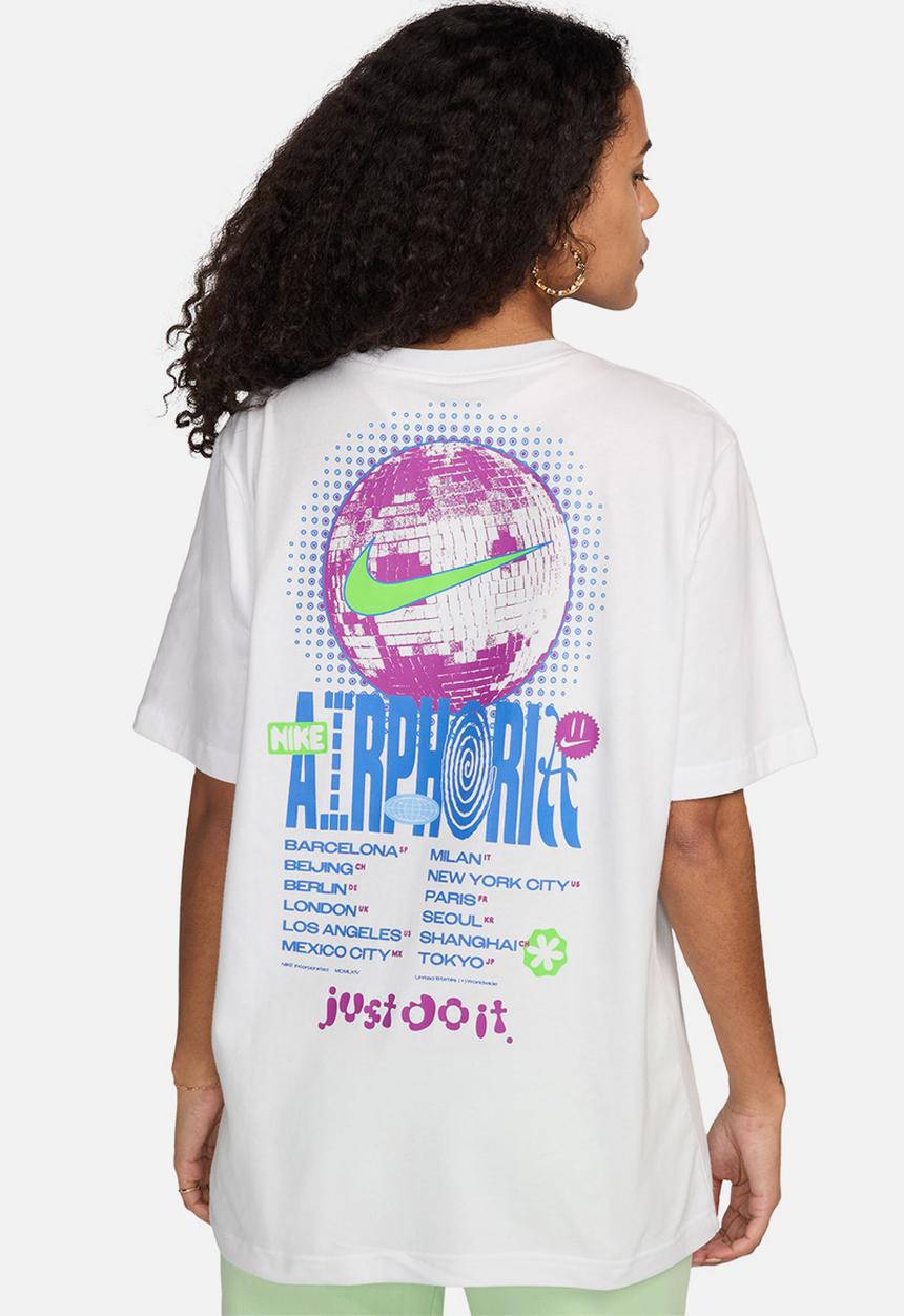 Nike - W nsw tee oc2 bf festival - white