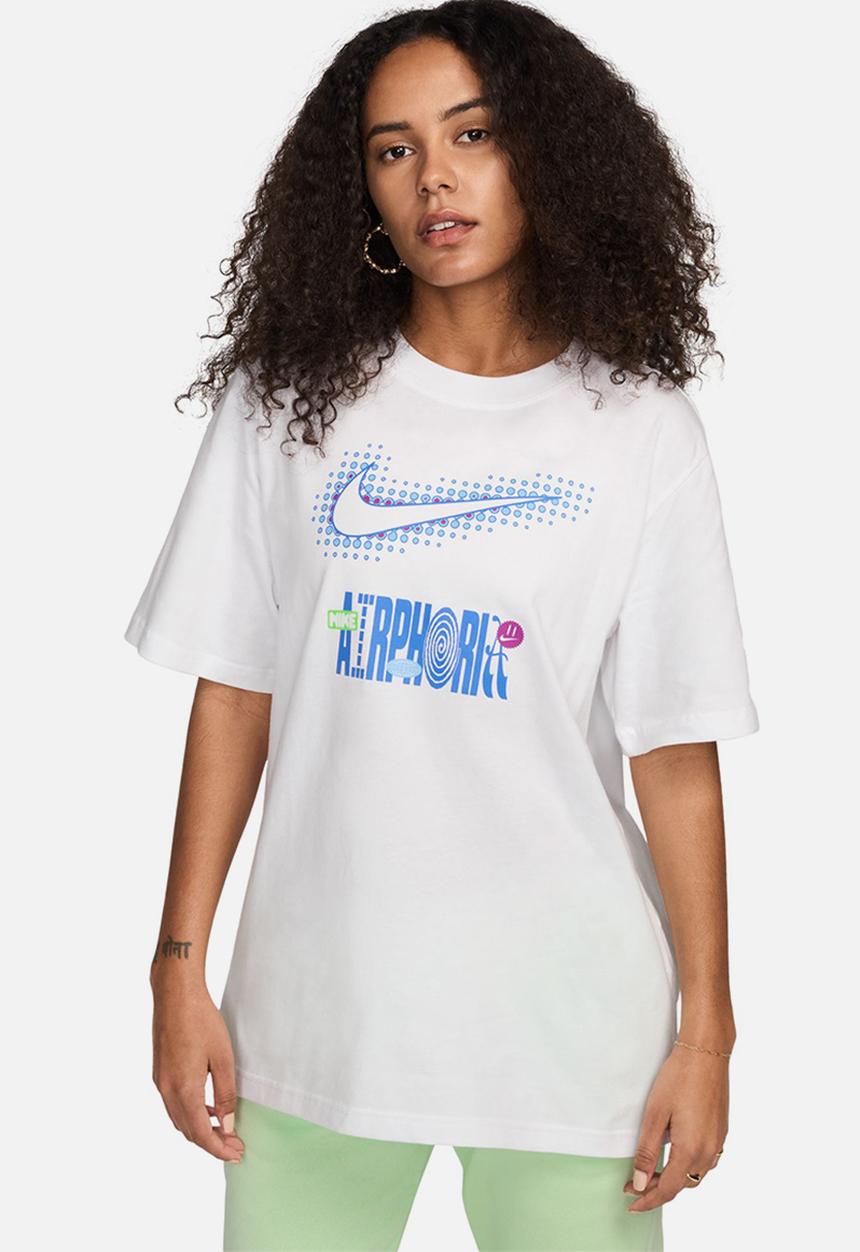 Nike - W nsw tee oc2 bf festival - white