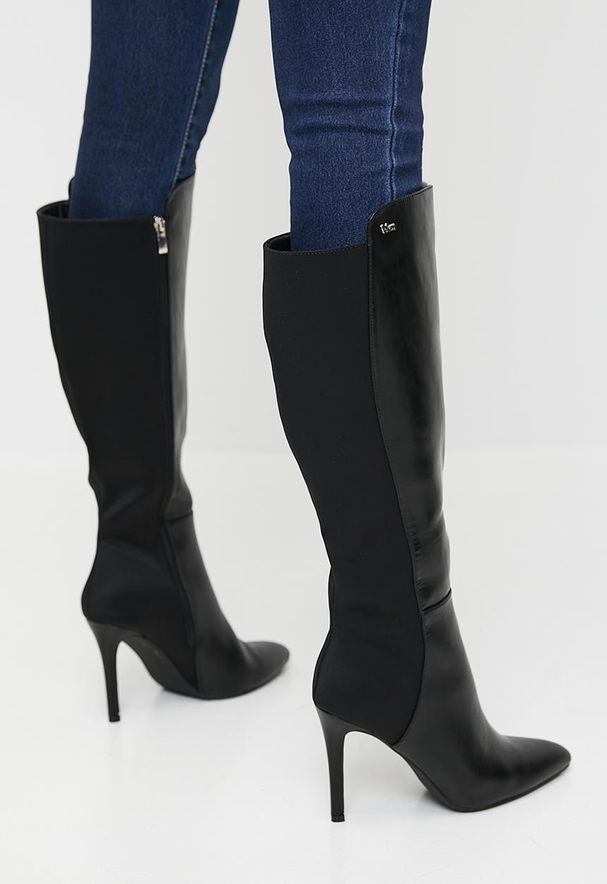 Plum - Addilyn boot - black