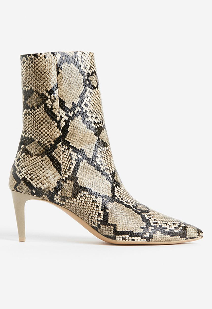 H&M - Heeled boots - beige snakeskin-patterned