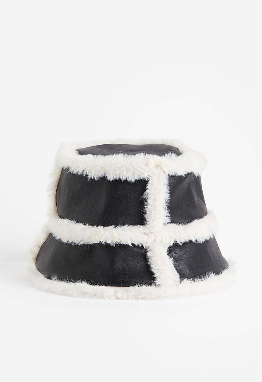H&M - Fluffy-trim bucket hat - black