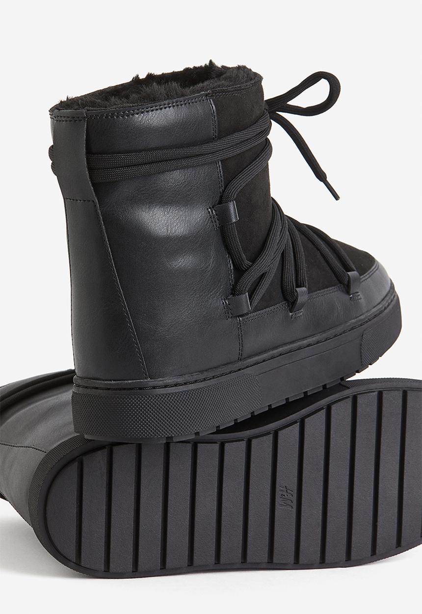 H&M - Laced padded boots - black