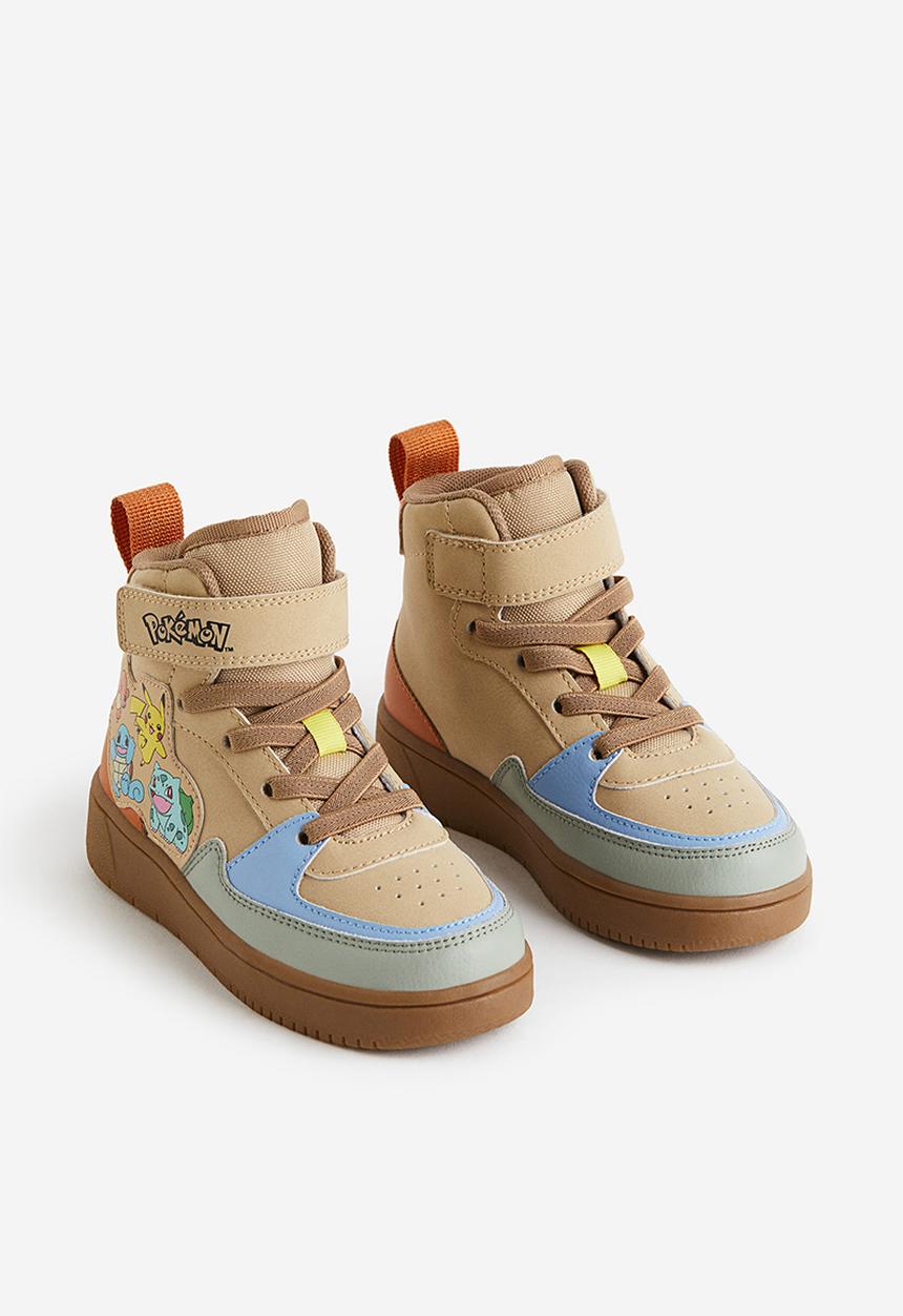 H&M - Hi-top trainers - beige & pokémon