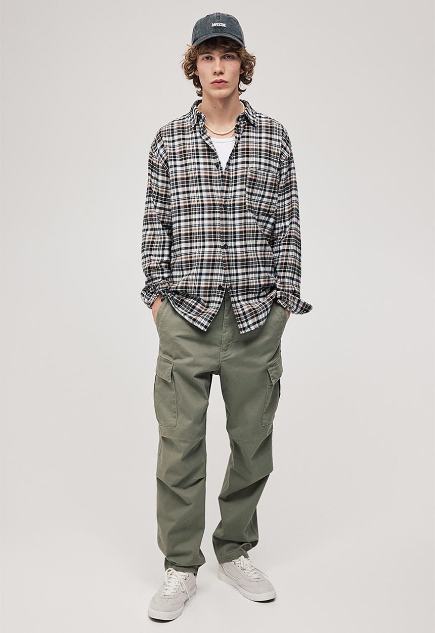 H&M - Regular fit cargo trousers - sage green