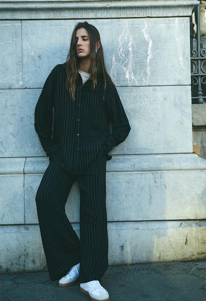 H&M - Pinstriped trousers - black/pinstriped