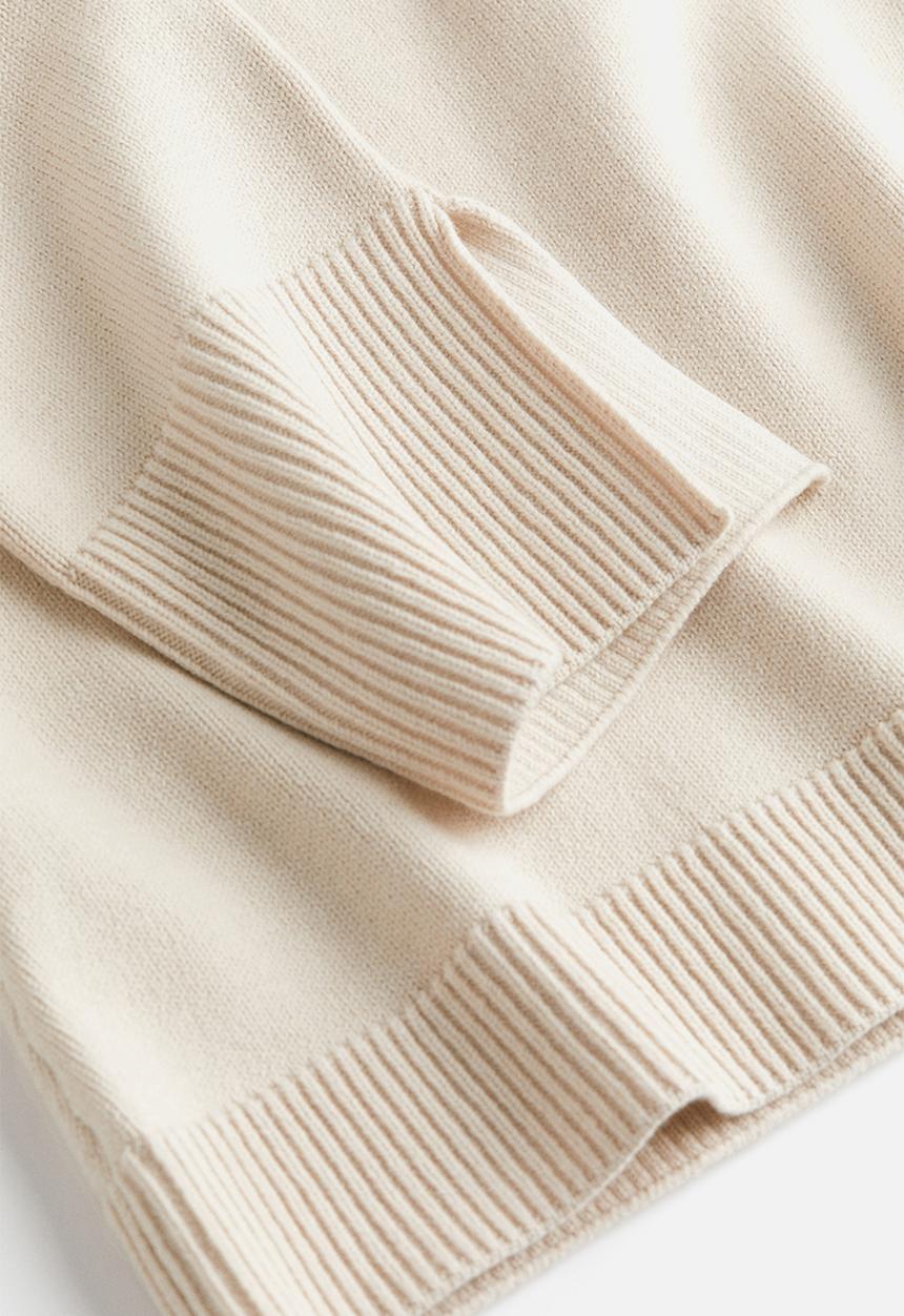 H&M - V-neckline jumper - beige