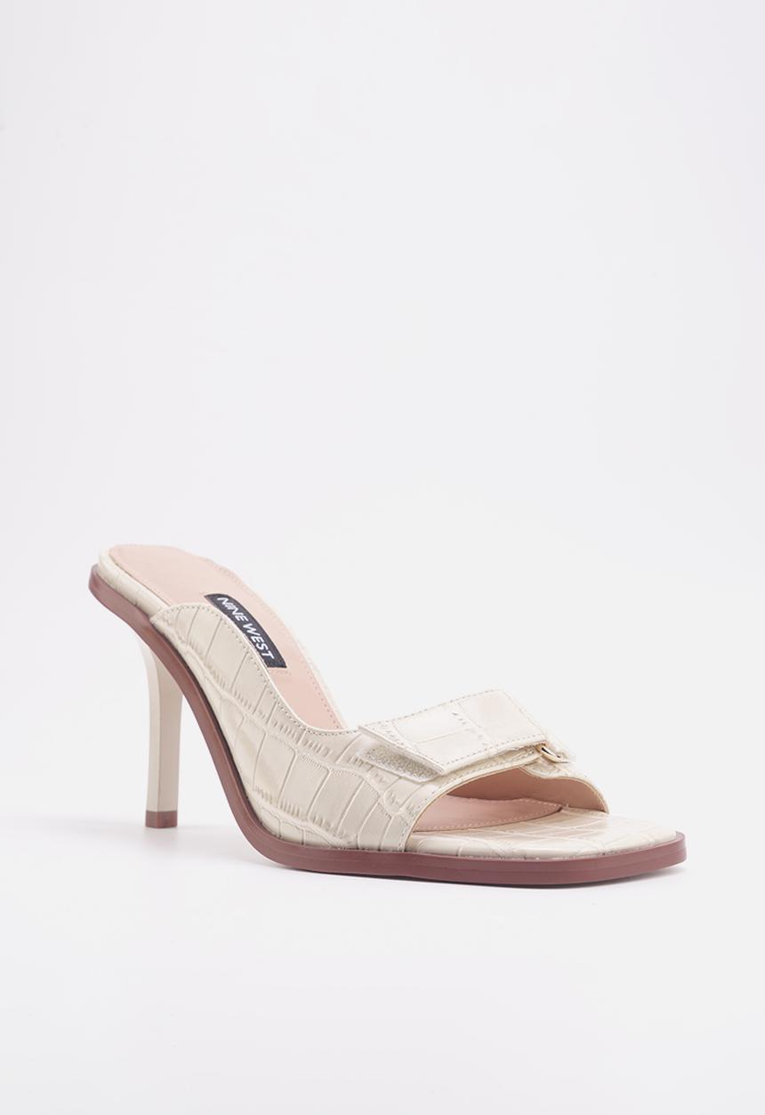 Nine West - Aler slip on heel - beige