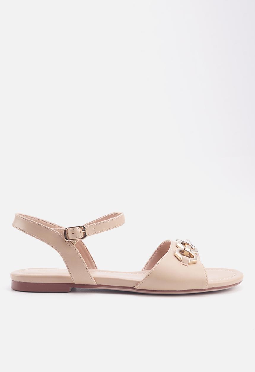Nine West - Mack ankle strap sandal - sugar tan