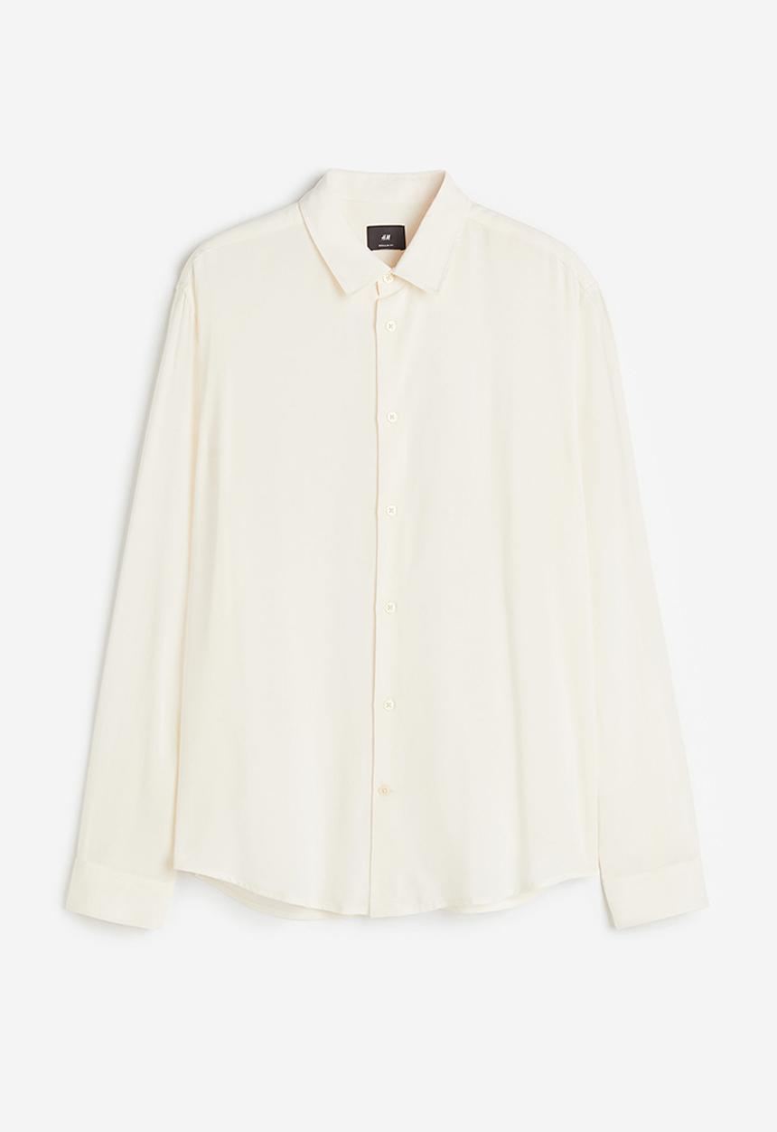H&M - Regular fit viscose shirt - cream 