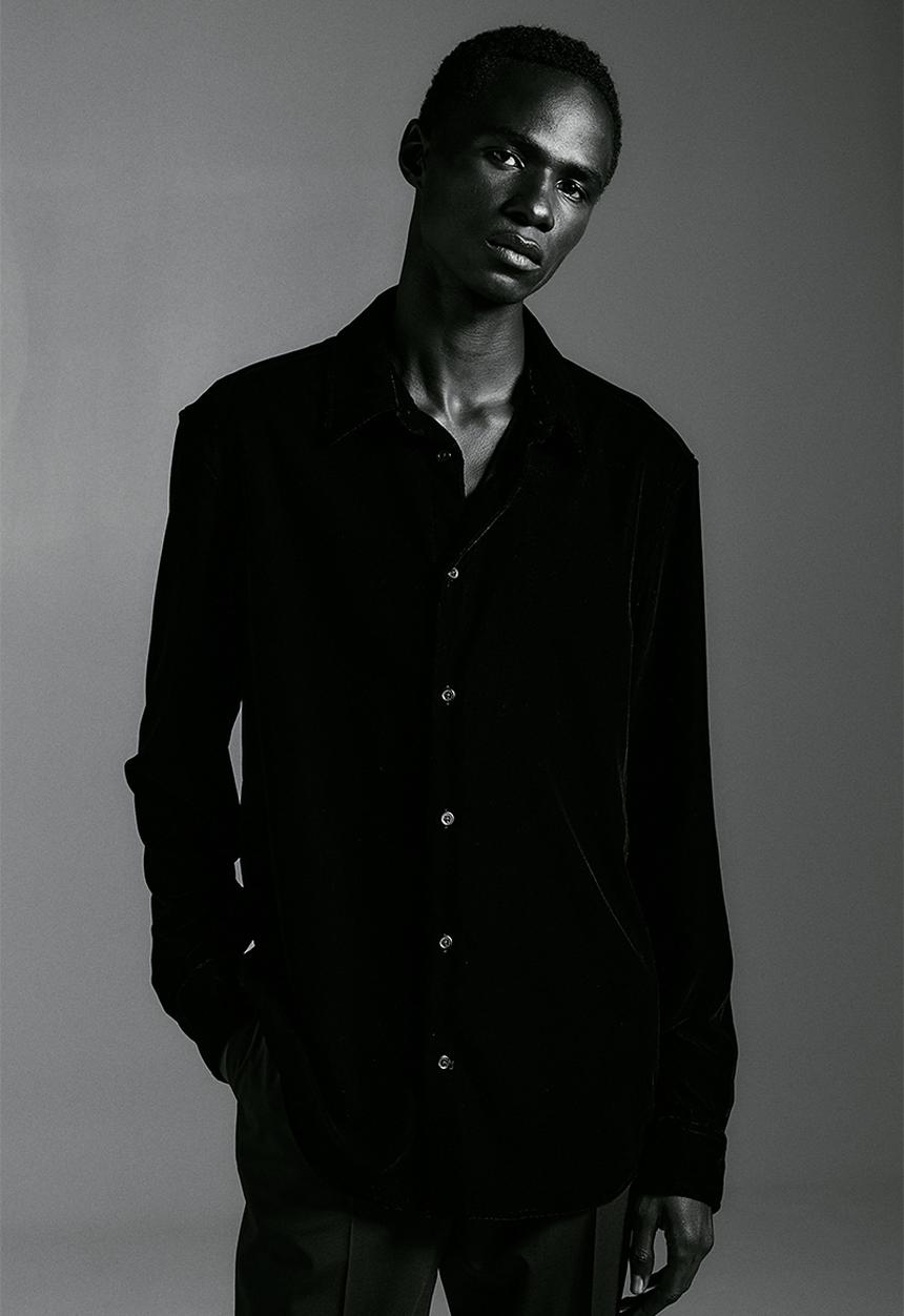H&M - Regular fit velvet shirt - black