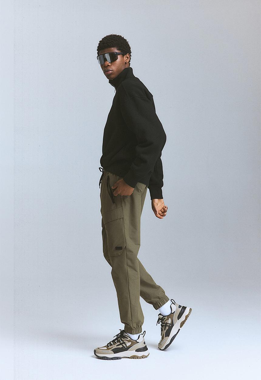 H&M - Sports cargo joggers - khaki green 