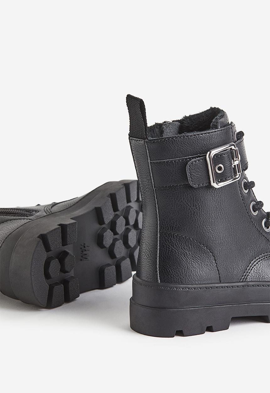 H&M - Warm-lined lace-up boots - black