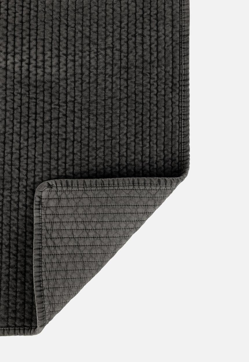 Hertex Fabrics - Storyline Quilt - Darkest Hour