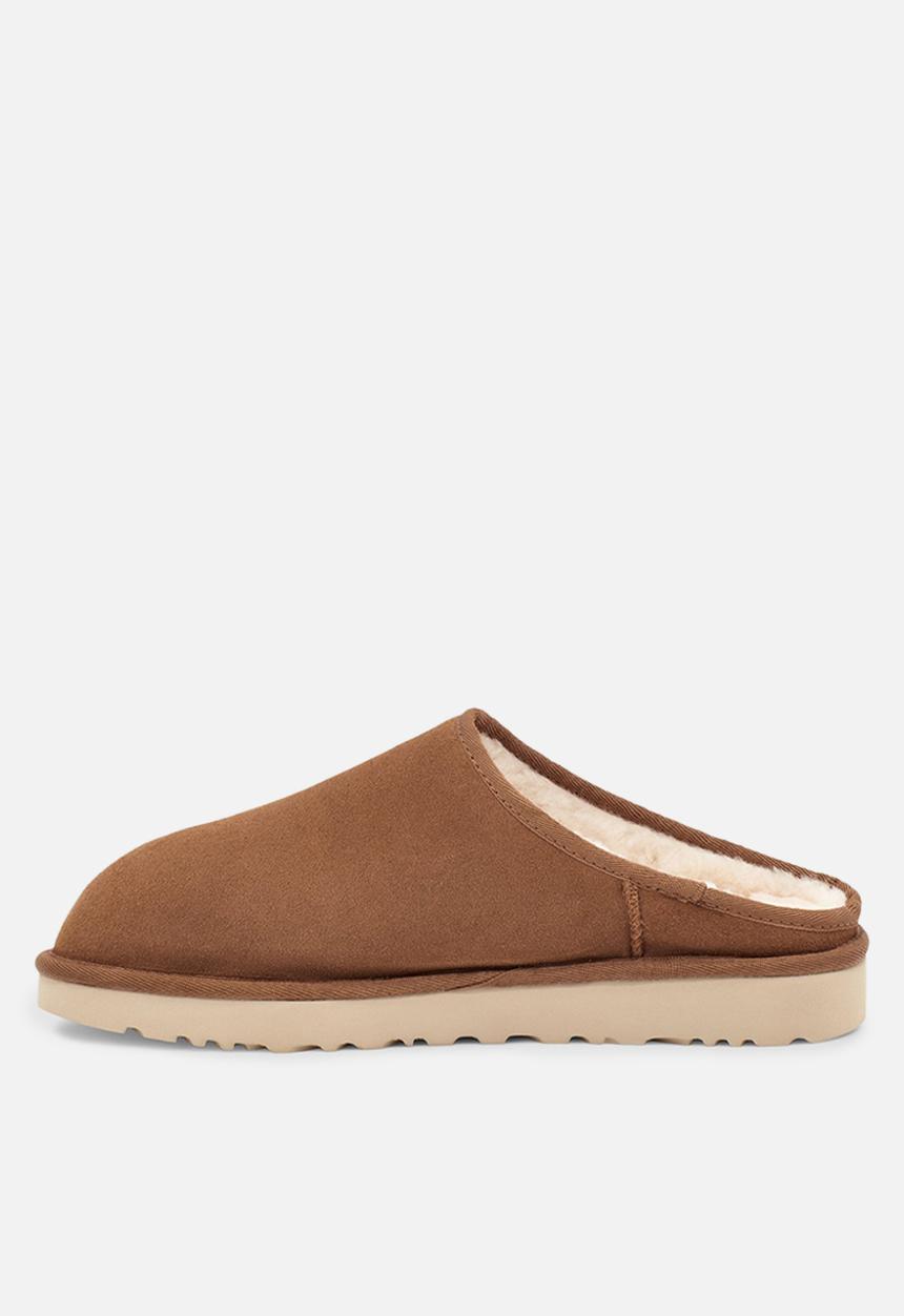 UGG® - Classic Slip-On - Chestnut