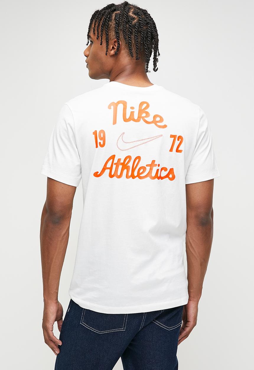 Nike - NSW seasonal club  lbr tee - sail