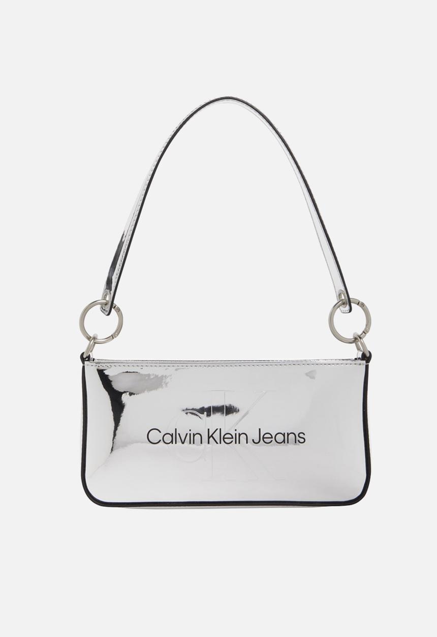 Calvin Klein - Sculpted shoulder pouch25 mono - silver