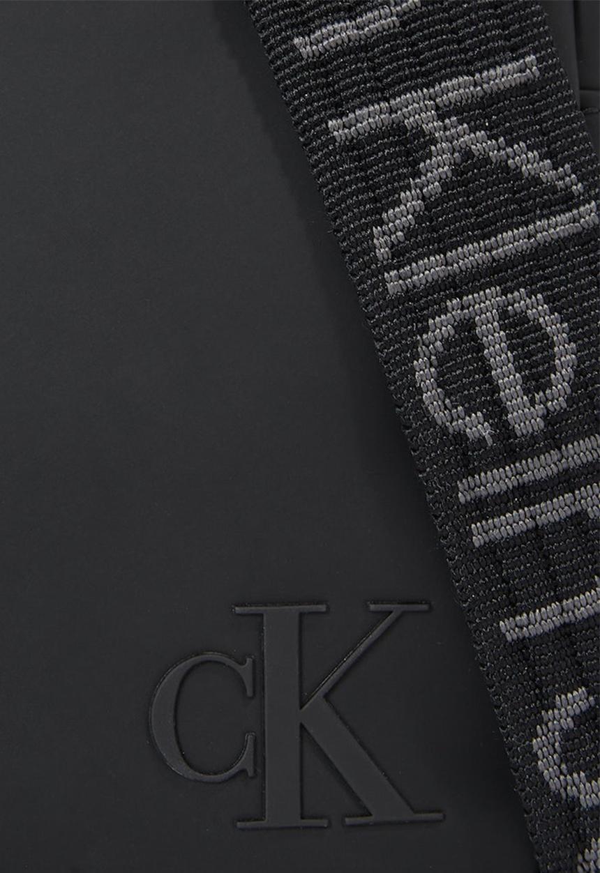 Calvin Klein - Ultralight dblzipcamera bag21 ru - black