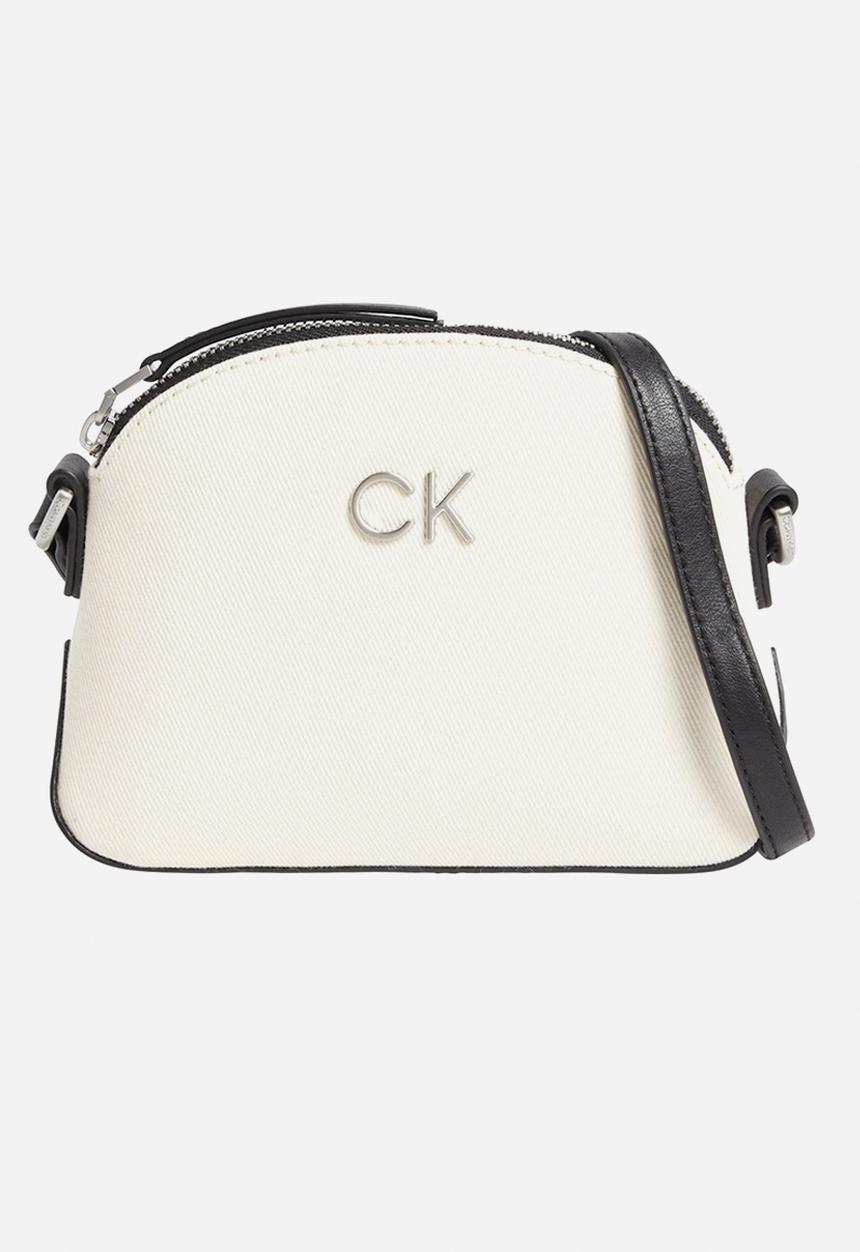 Calvin Klein - Re-lock seasonal xbody sm - dark ecru