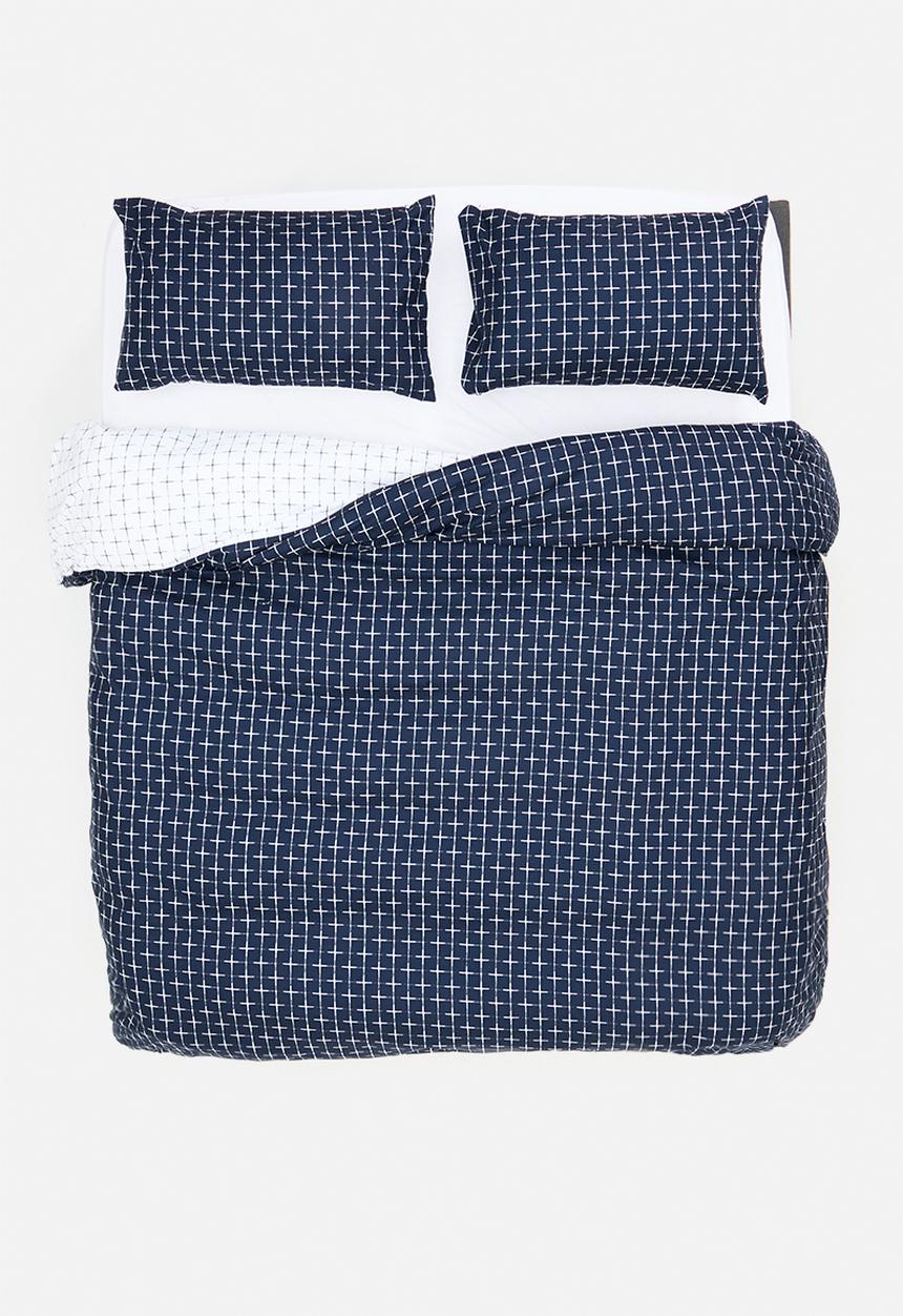 Sixth Floor - Cross-hatch Check Super Soft Reversible Duvet Set - Navy & White