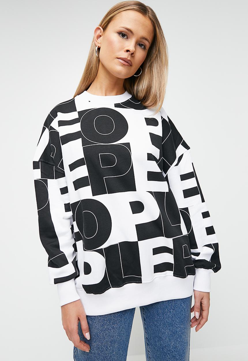 Blake - ALLOVER PRINTED CREW TOP- BLACK/WHITE