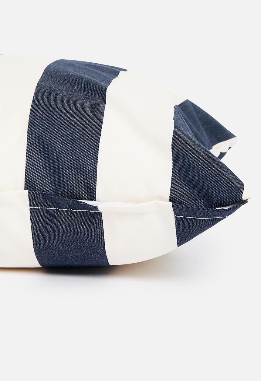 Sixth Floor - Bonanza outdoor cushion cover - Navy