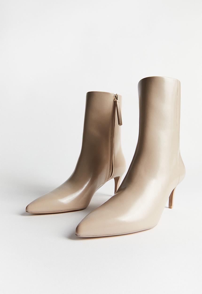 H&M - Heeled boots - light beige
