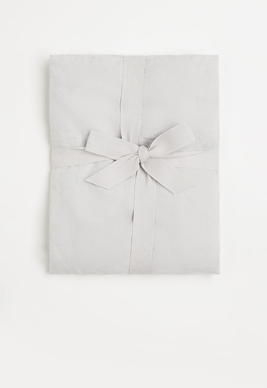 H&M - Washed linen pillowcase - grey