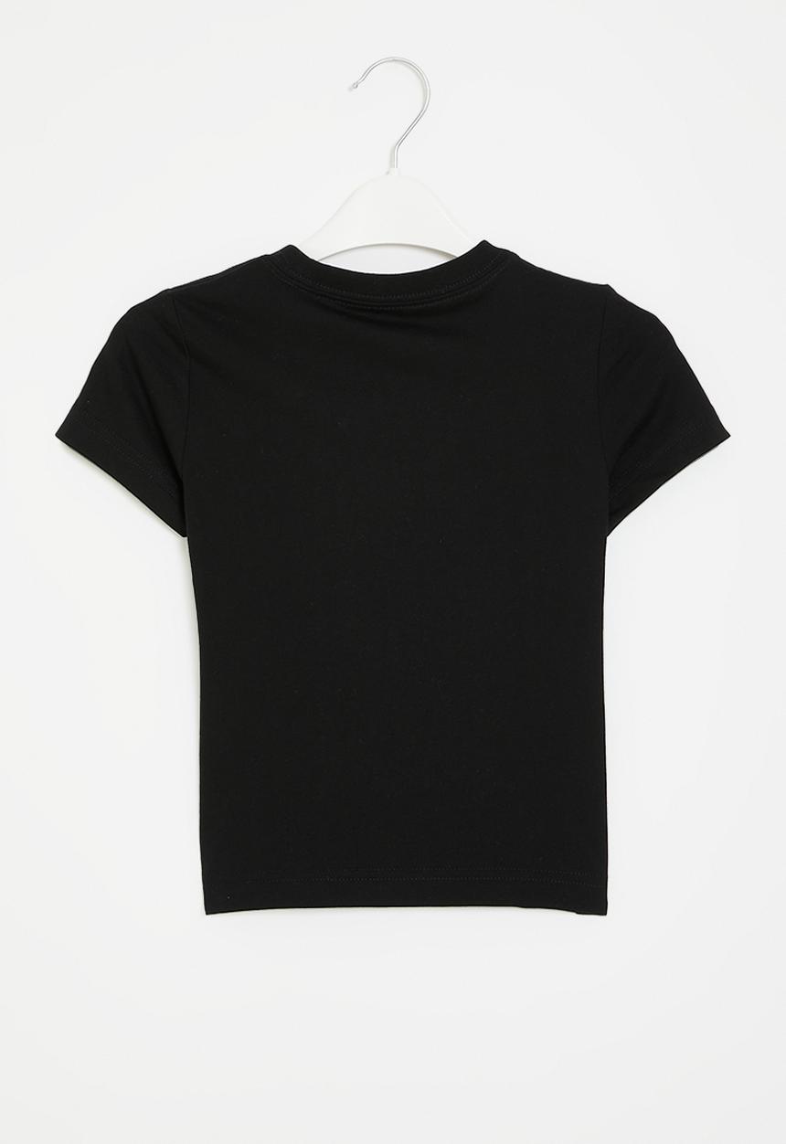 Nike - Nkb club+ badge tee - black