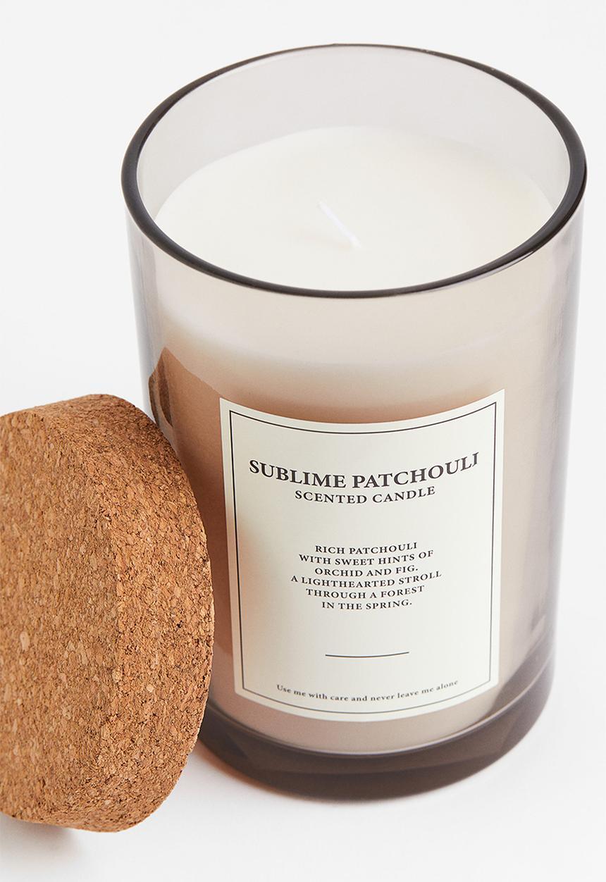 H&M - Large cork-lid scented candle - beige/sublime patchouli 
