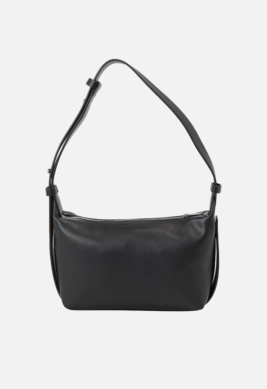 Calvin Klein - Sculpted shoulder bag- black