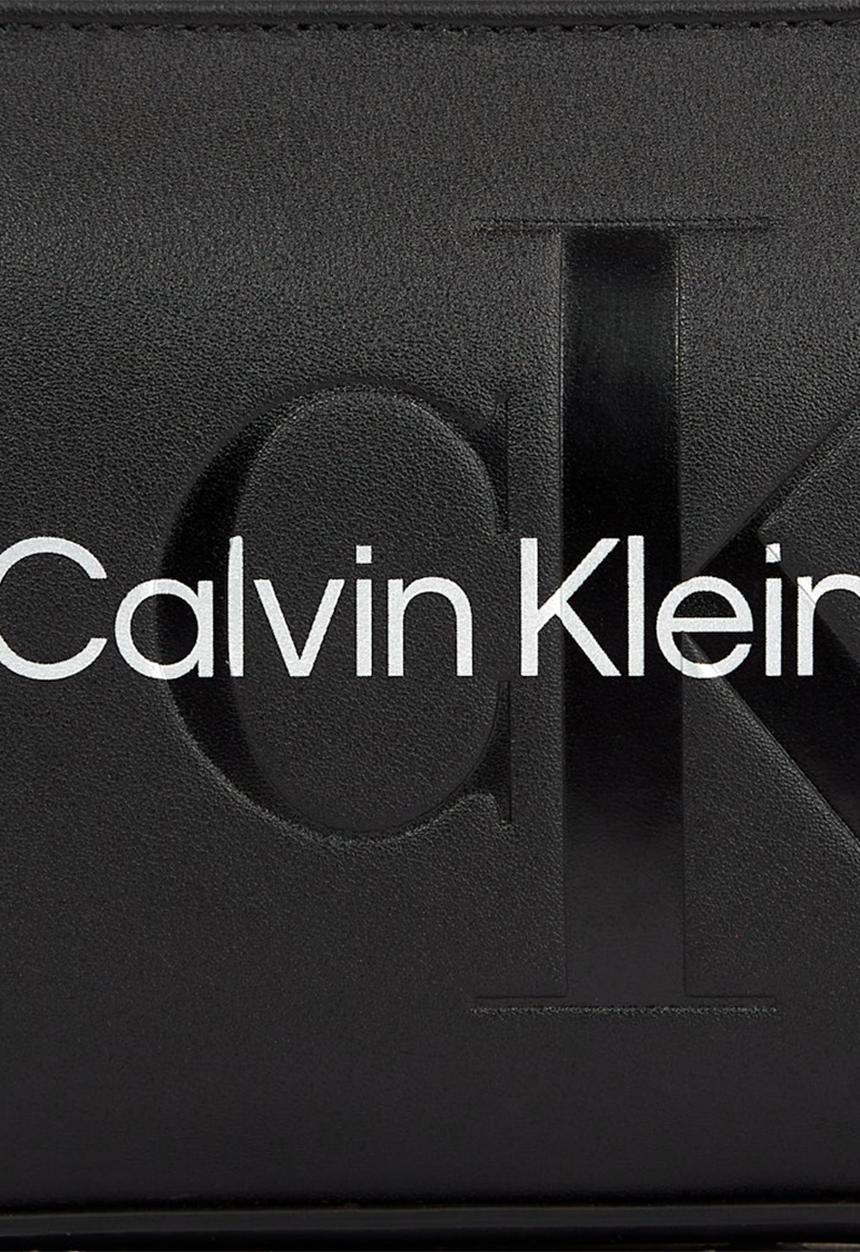 Calvin Klein - Sculpted shoulder pouch25 mono - black/metallic logo